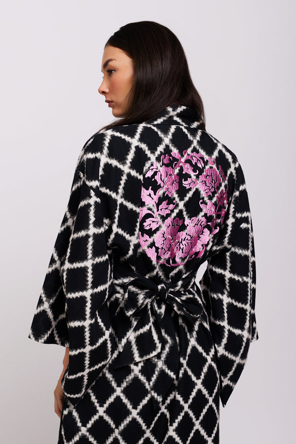 Gecko Black Kimono