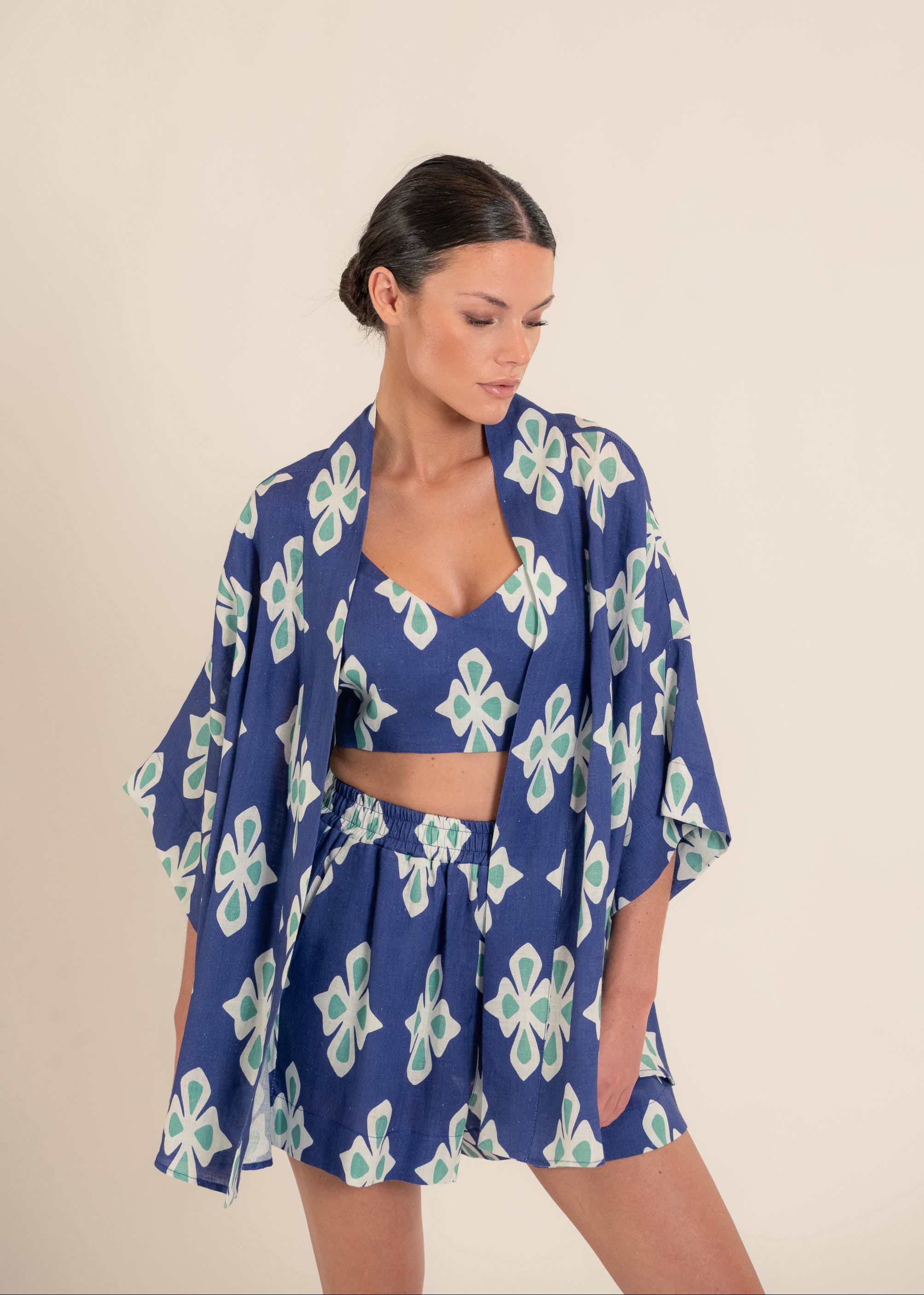 Wasabi Luly Navy Top and Kimono Set