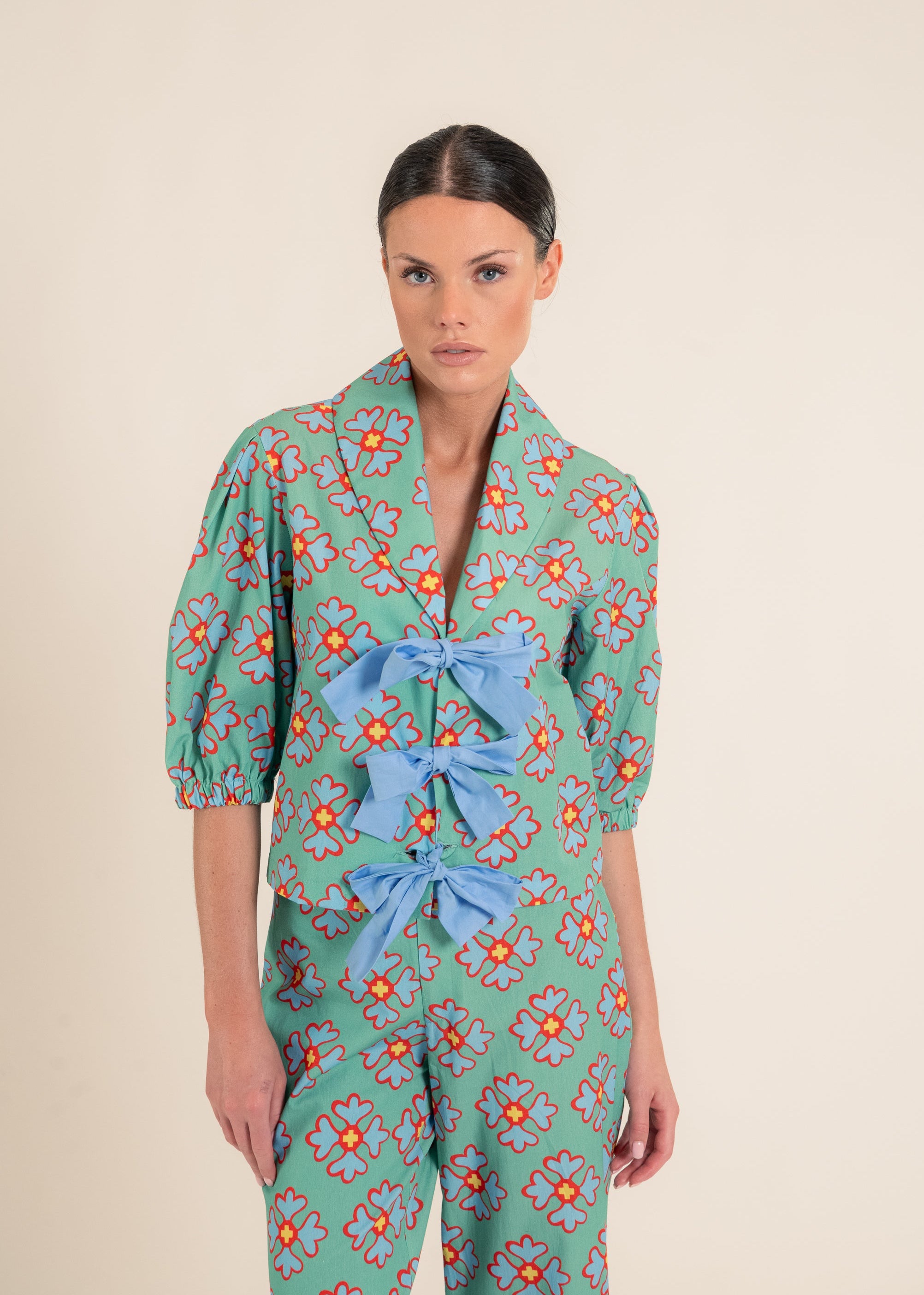 Jasmin Ludic Flowers Green Top
