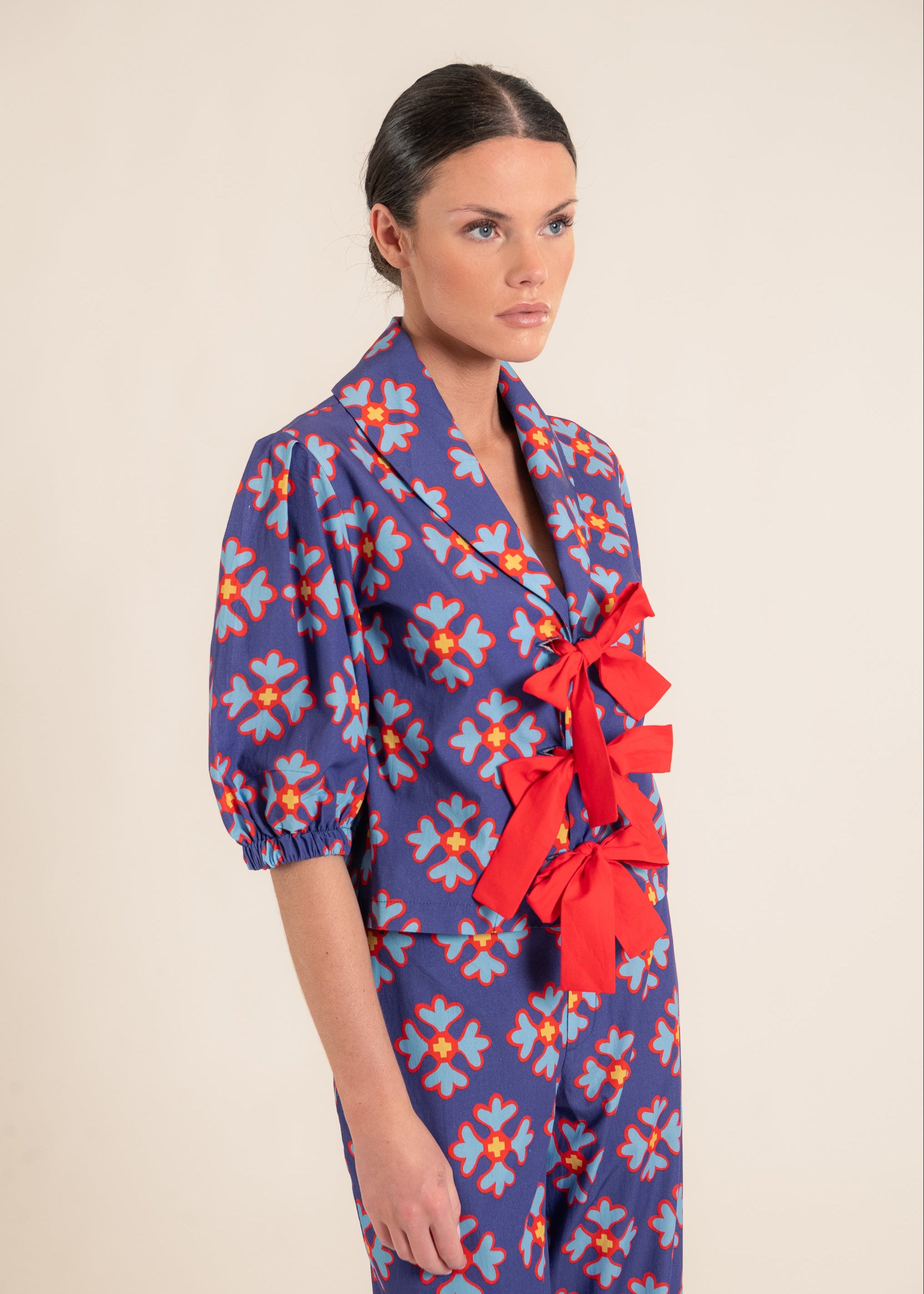 Jasmin Ludic Flowers Purple Top