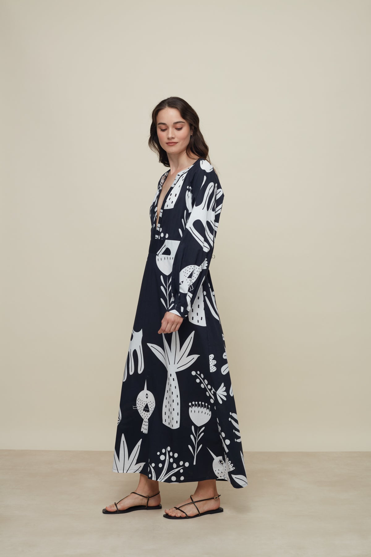 Galeria-Dhalia Floresta Black Dress-Justbrazil