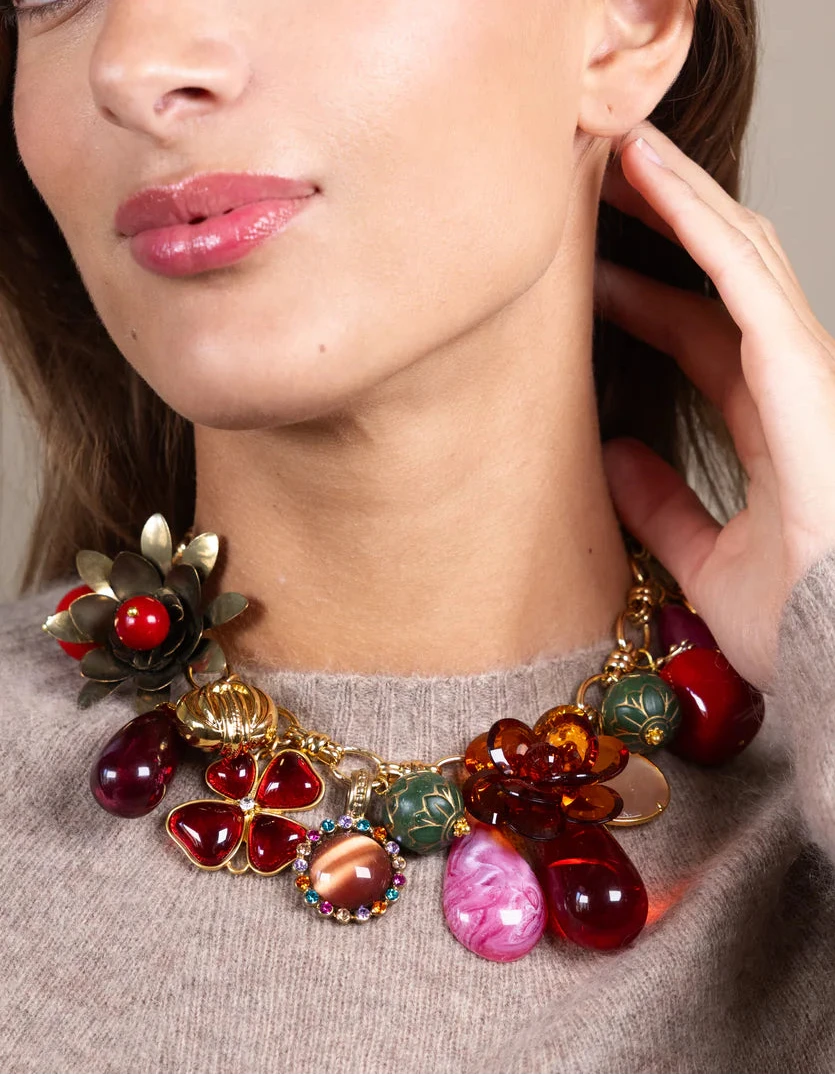 Olivia Flower Short Necklace Red