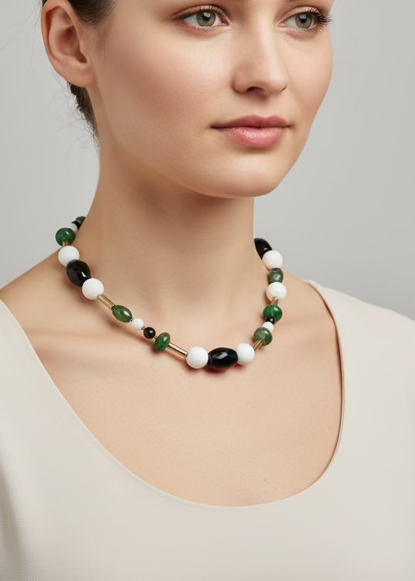 Floresta Green & Black Medium Necklace