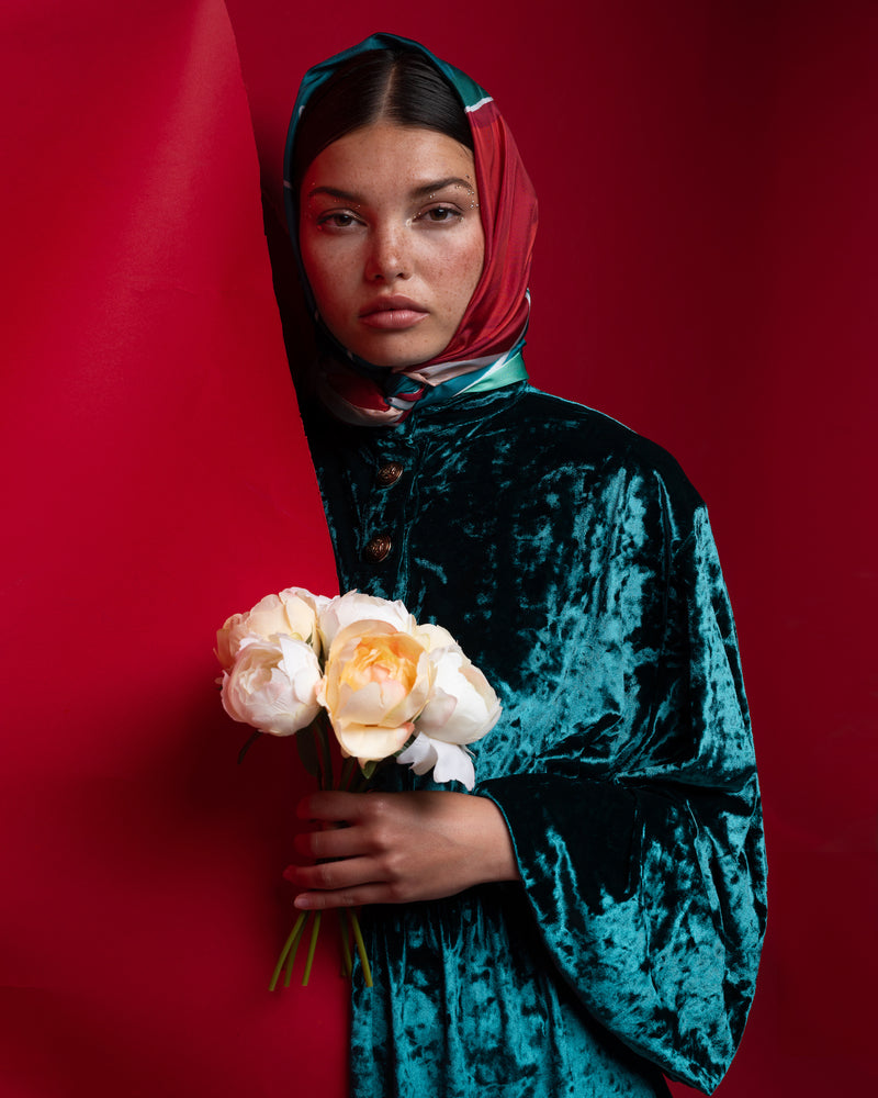 FASHION MADE OF SILK-LITTLE RED RIDDING HOOD SCARF-JUST BRAZIL