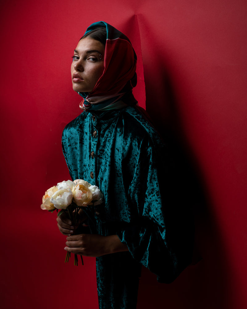 FASHION MADE OF SILK-LITTLE RED RIDDING HOOD SCARF-JUST BRAZIL