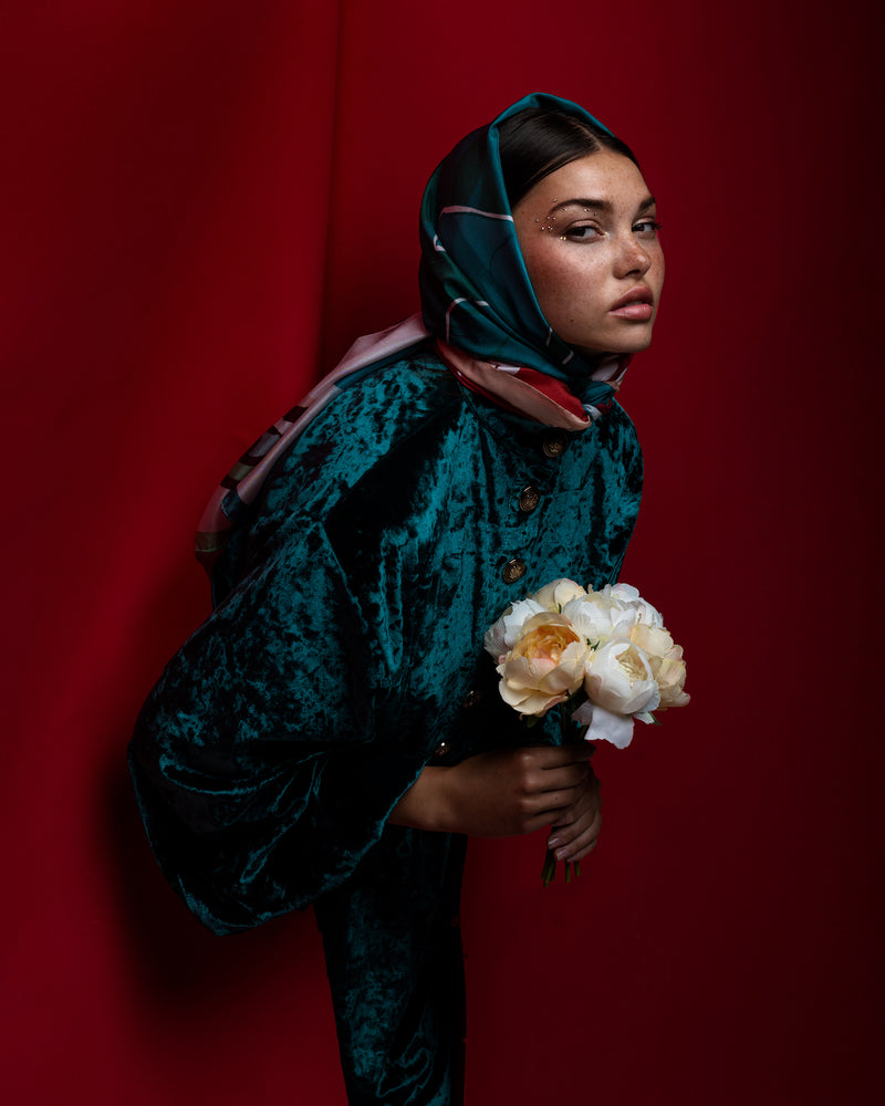 FASHION MADE OF SILK-LITTLE RED RIDDING HOOD SCARF-JUST BRAZIL