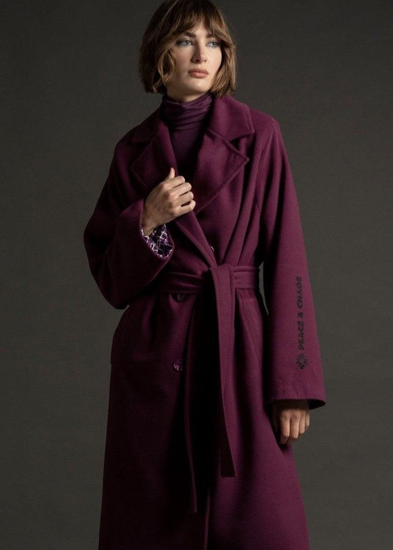PEACE AND CHAOS-PLUMA COAT-JUST BRAZIL