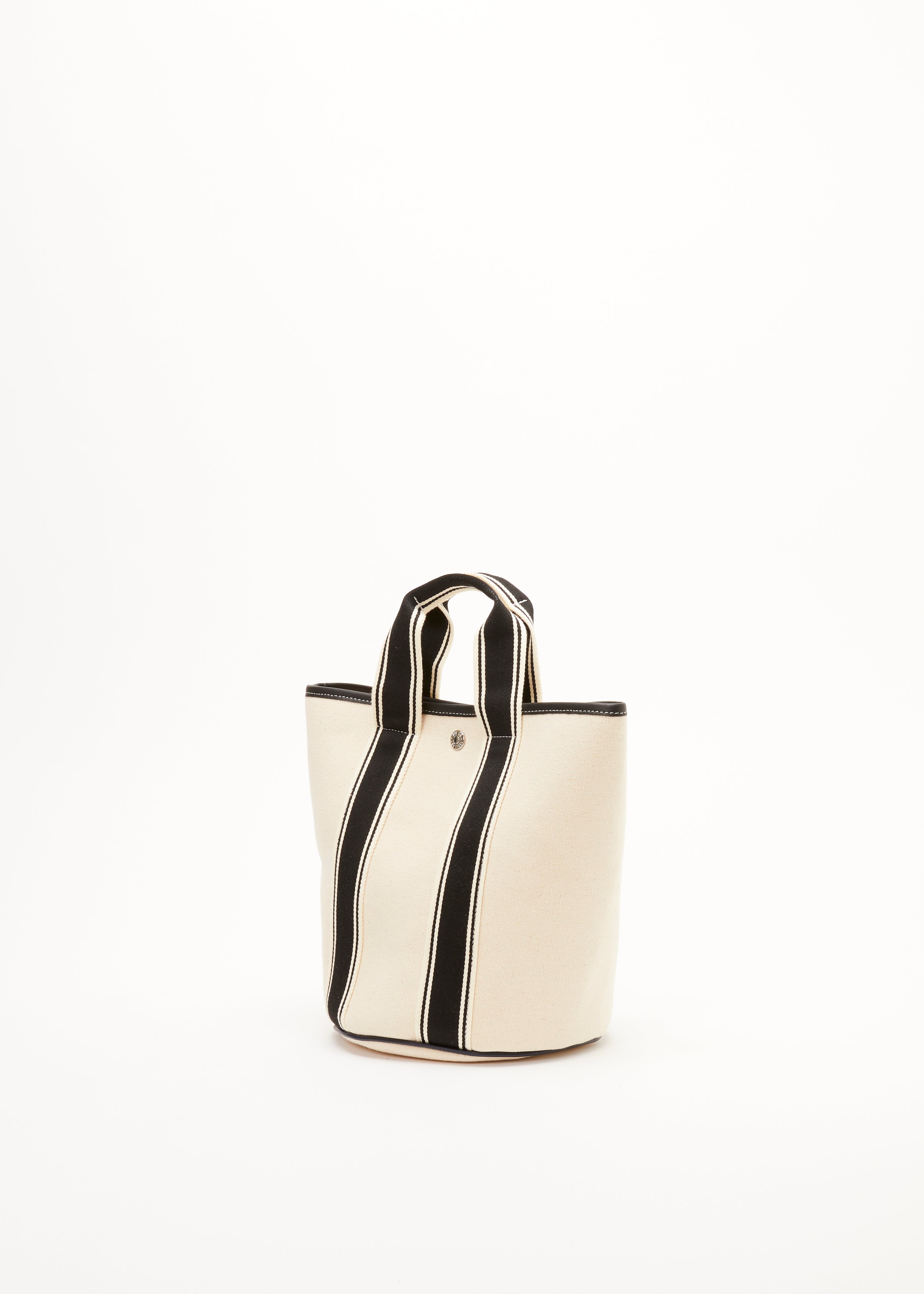 Cruise Bucket White Bag