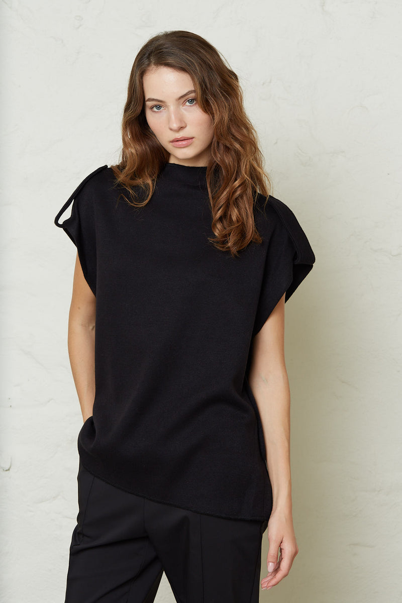 FW23-SOPHIE-JUSTBRAZIL