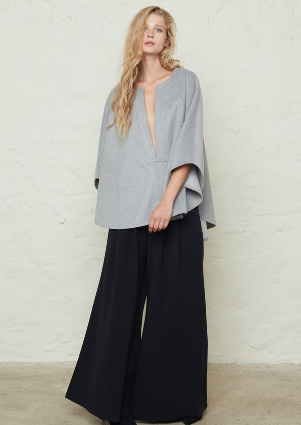 FW23-CAPE-MILLA