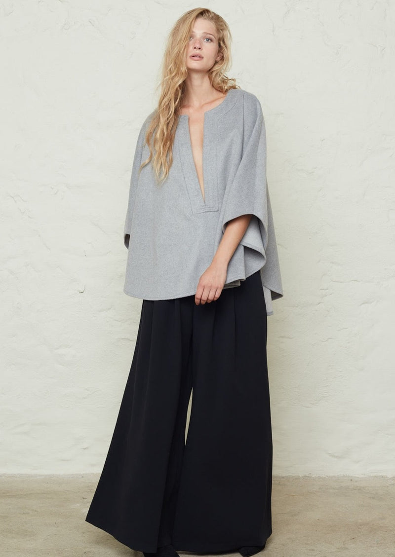 FW23-CAPE-MILLA
