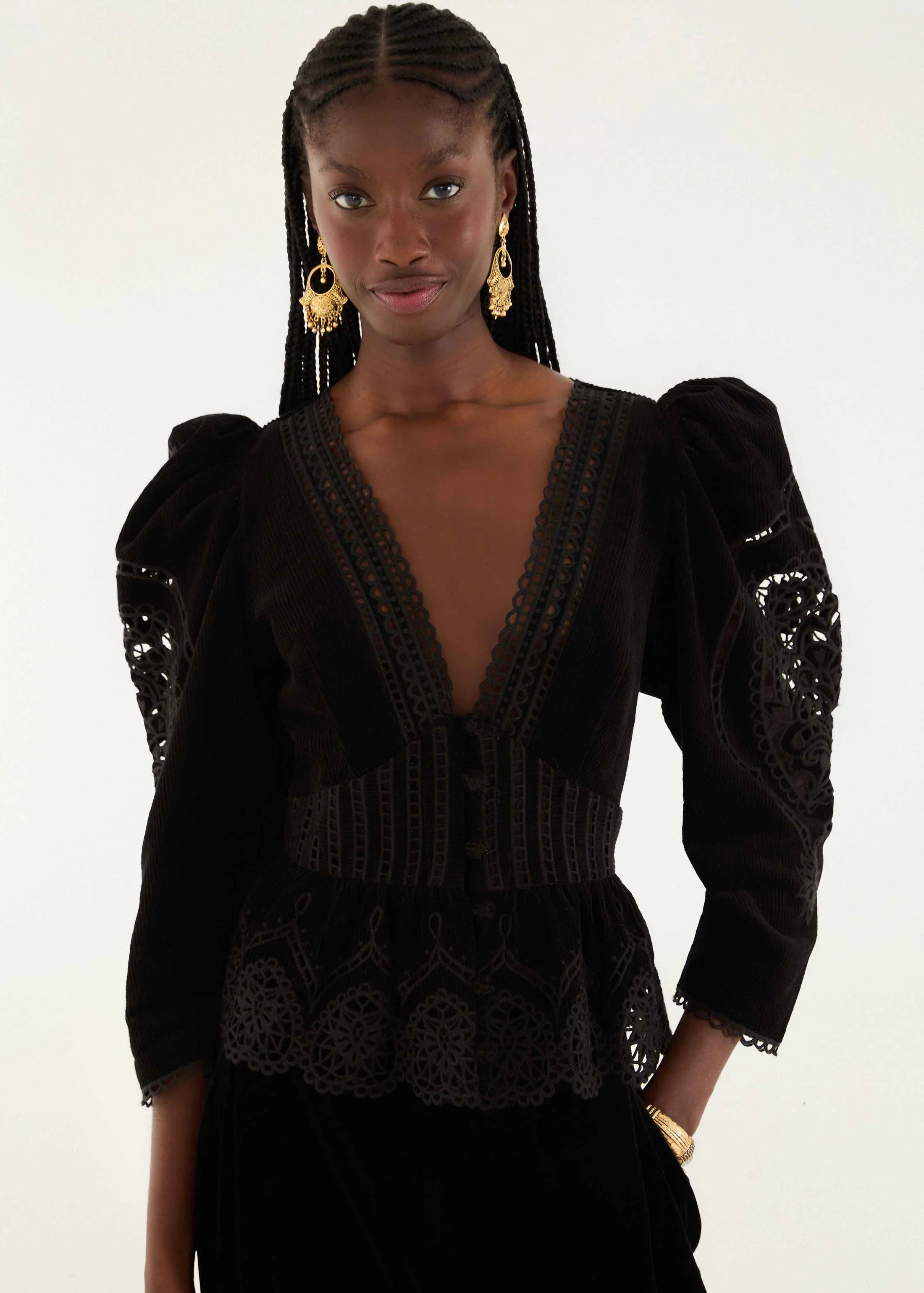 Artichoke Heart Richelieu Black Blouse