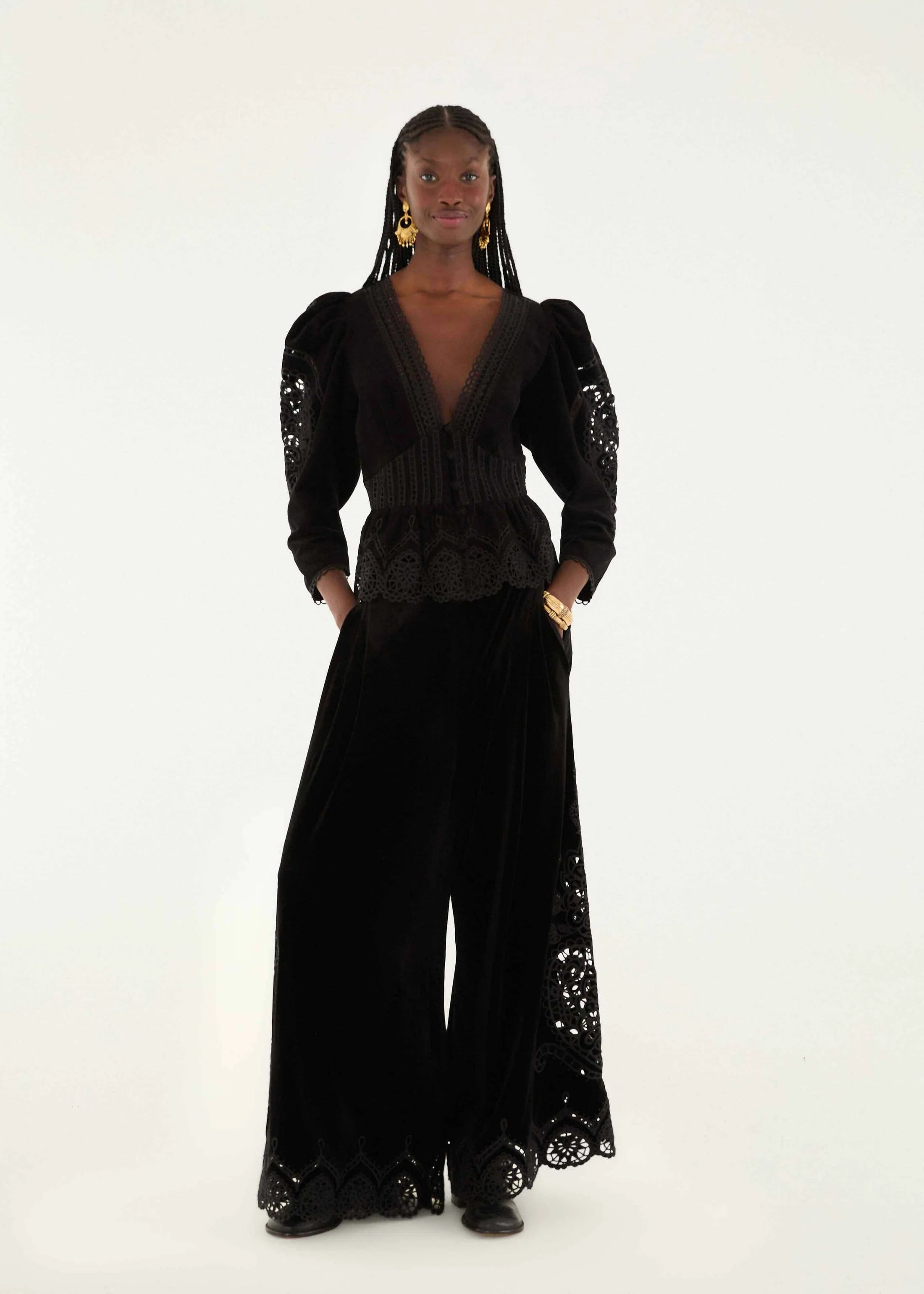 Artichoke Heart Richelieu Black Blouse