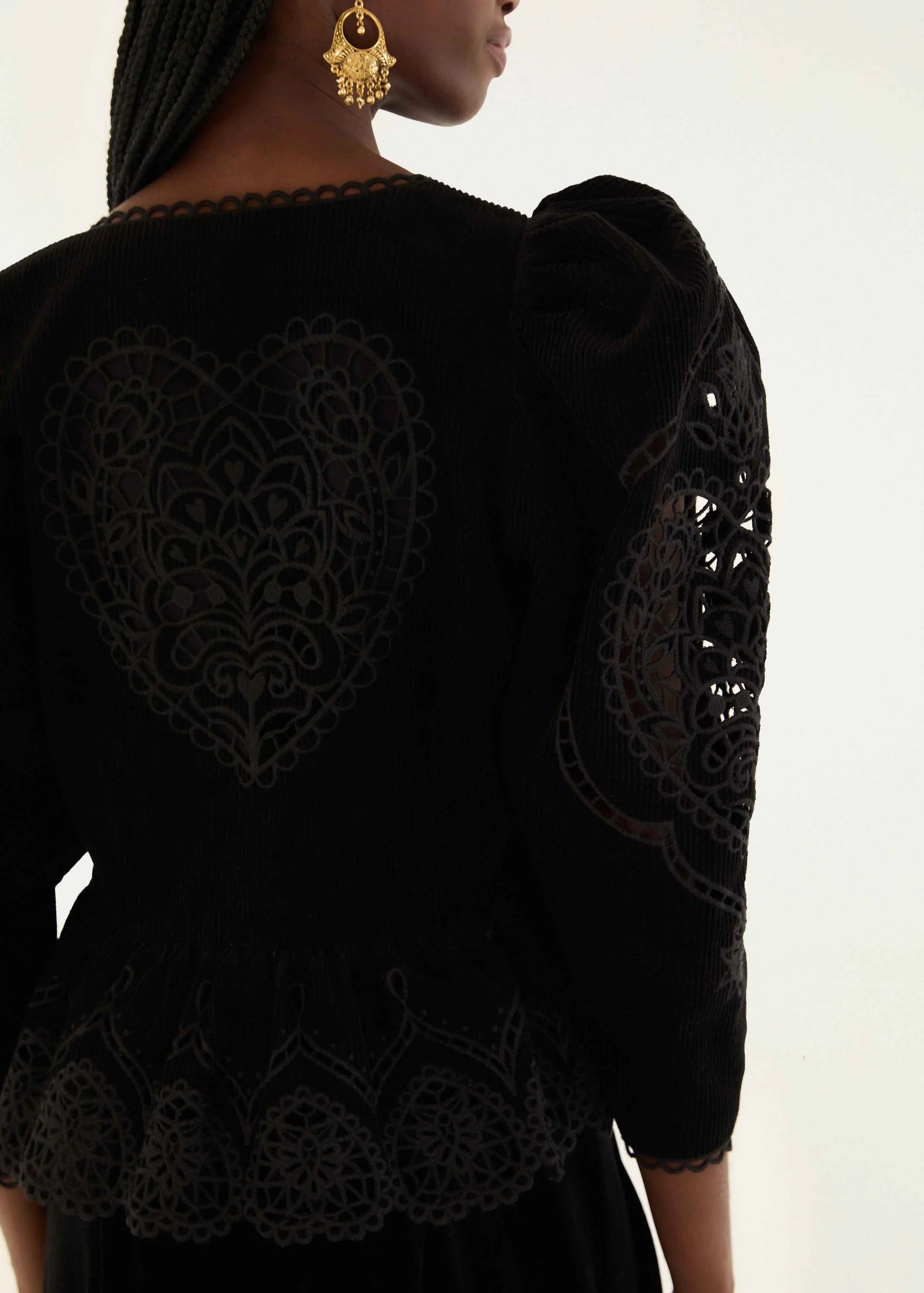 Artichoke Heart Richelieu Black Blouse