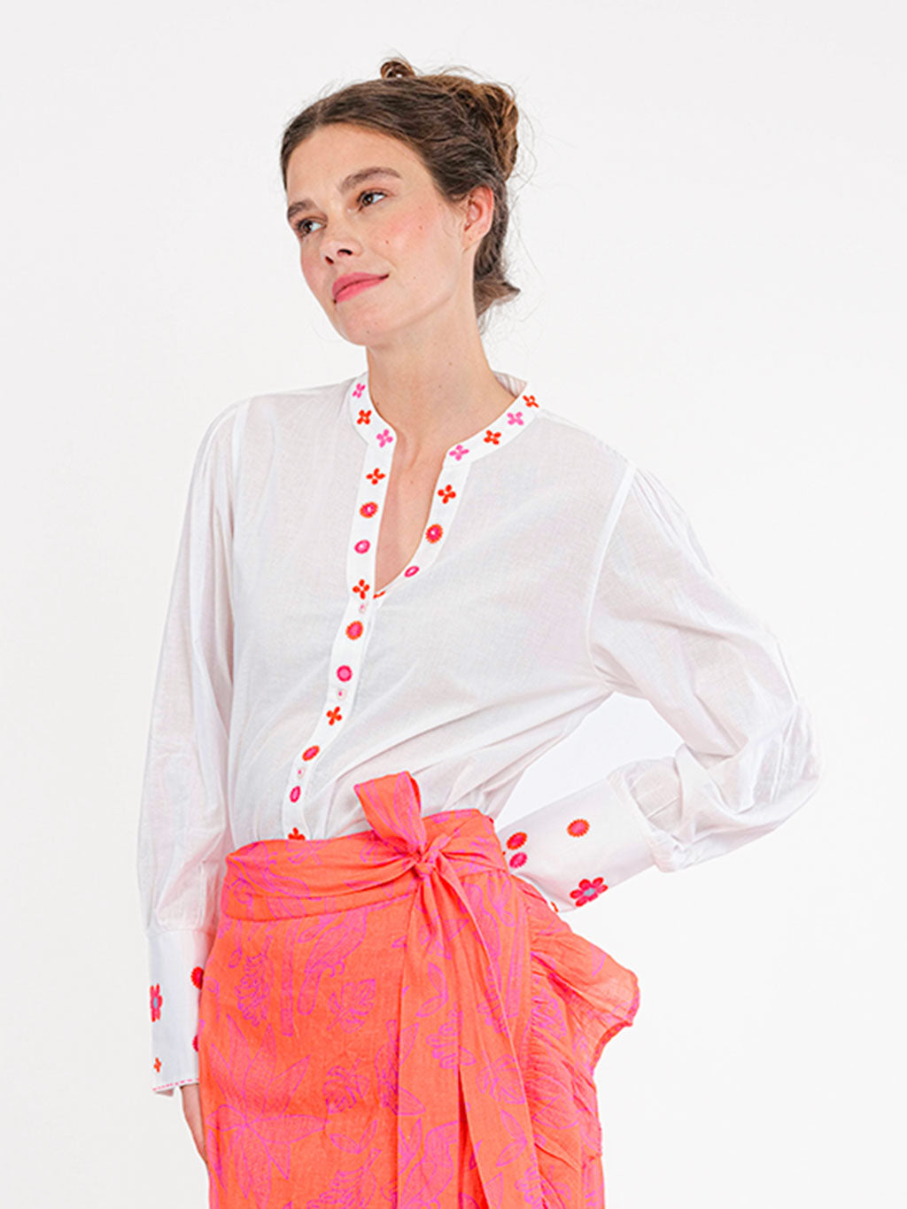 Soapwort White/Pink Flowers Blouse