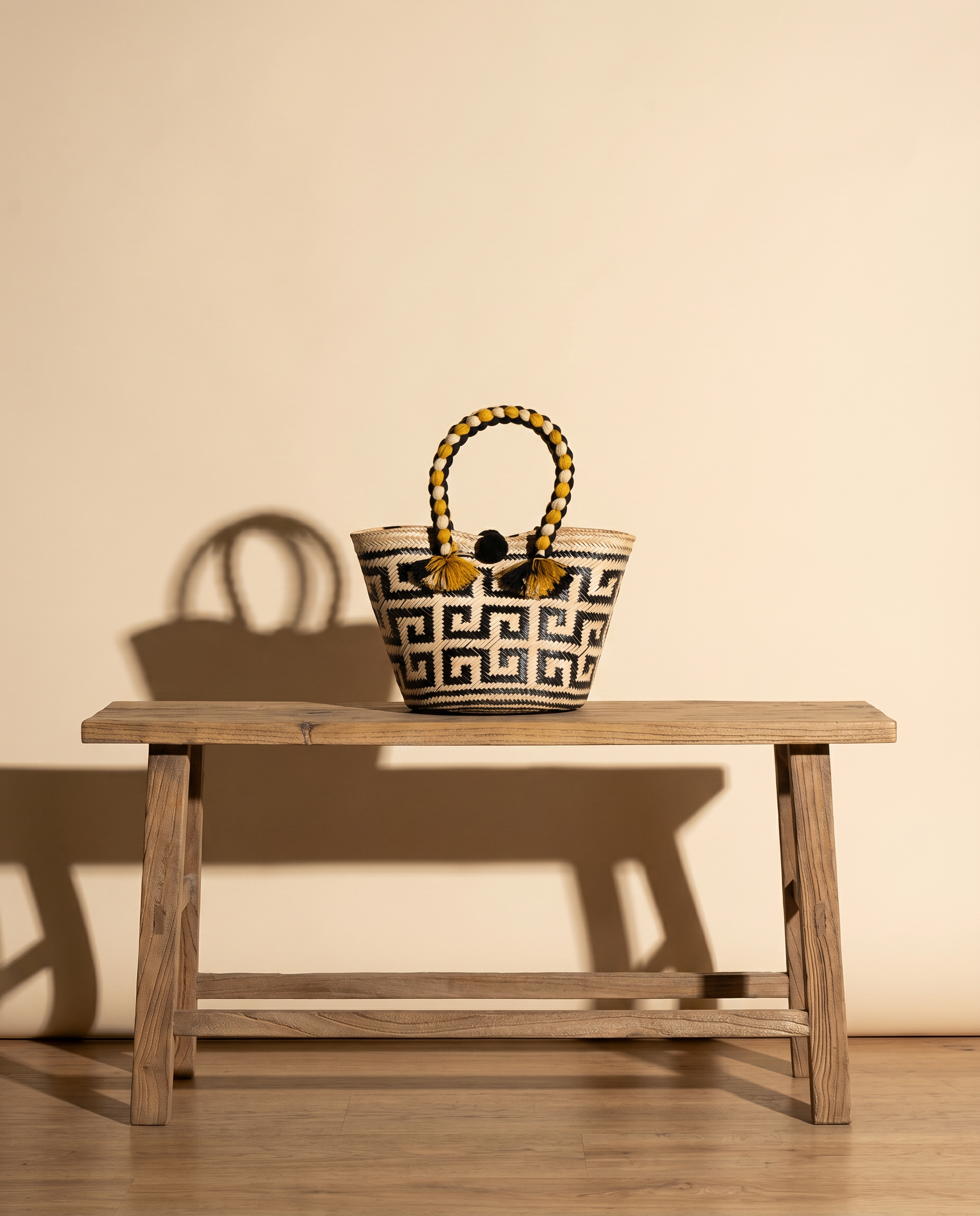 Iraca Meander Black Small Bag