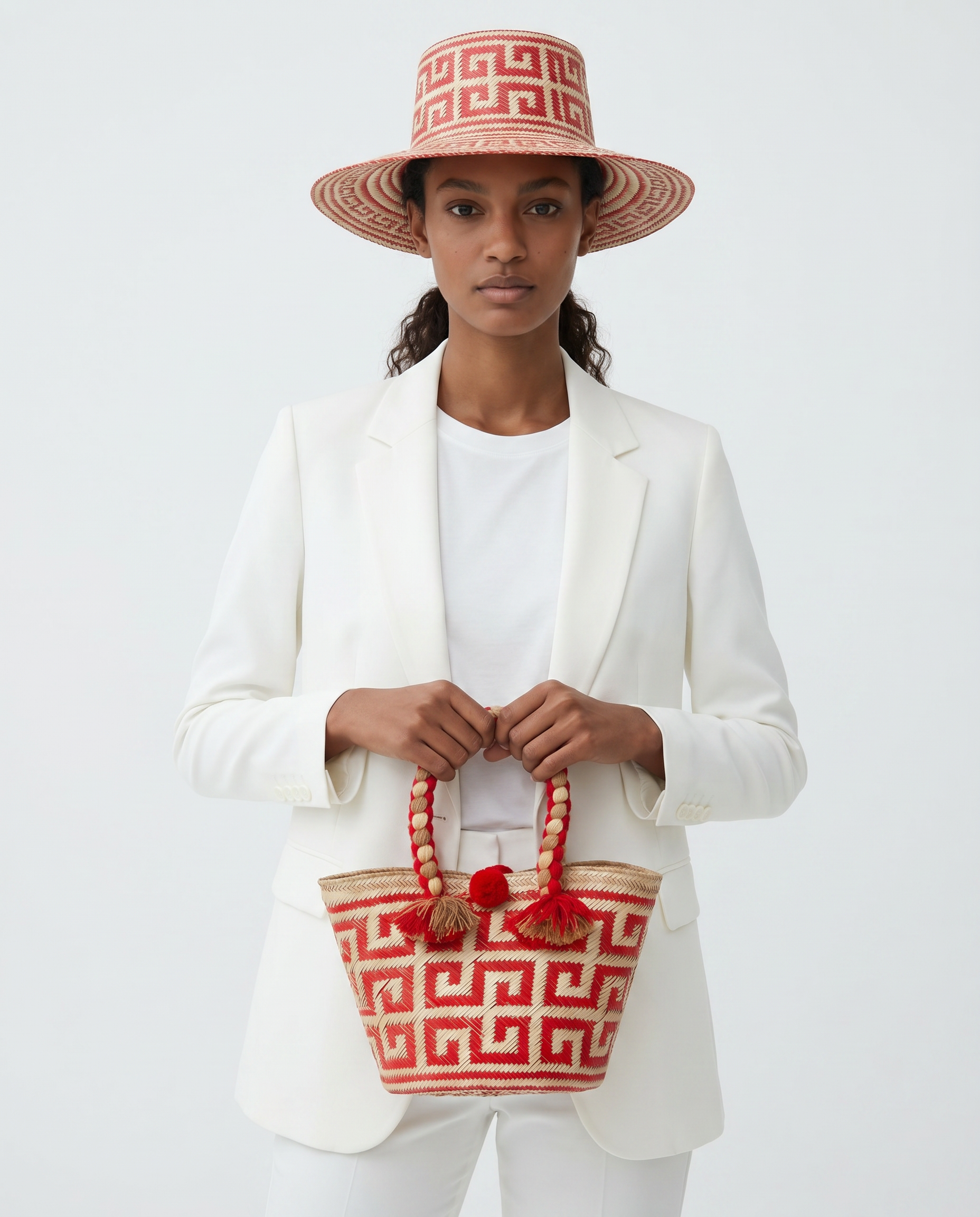 Small Iraca Red Hat Meander