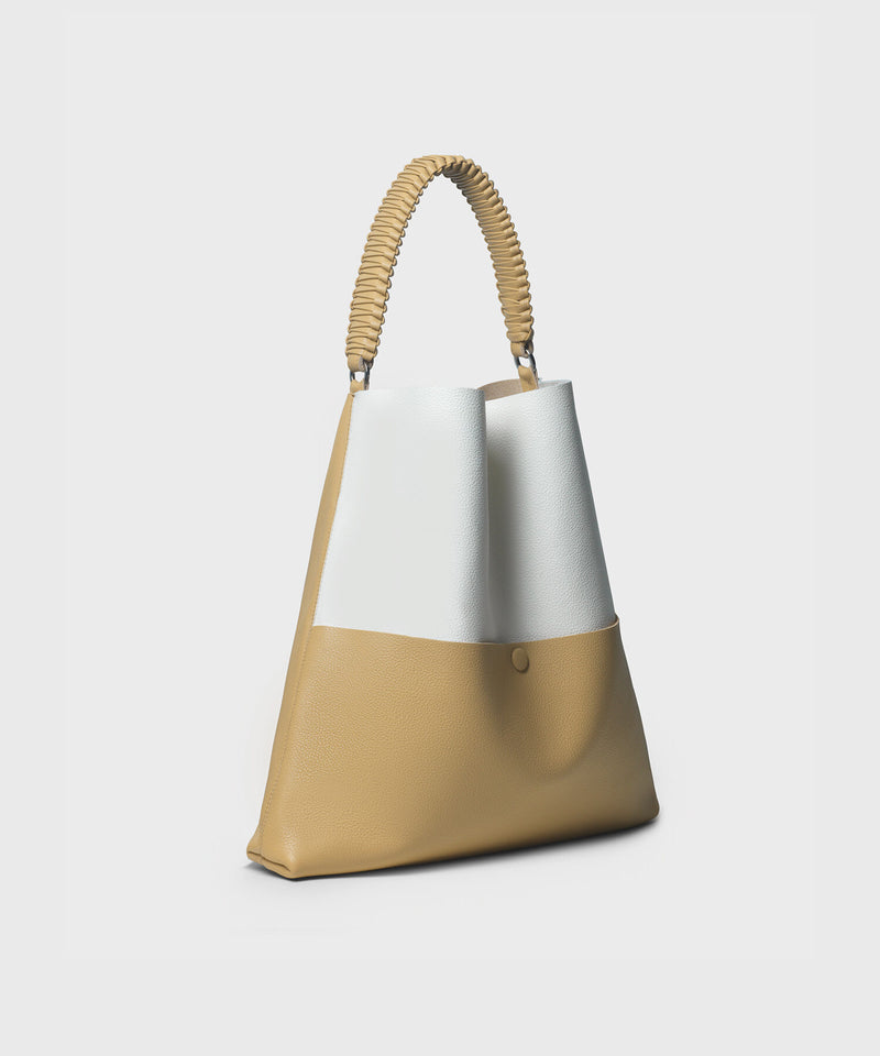 Slim Tote 23 Magnolia Grained Leather