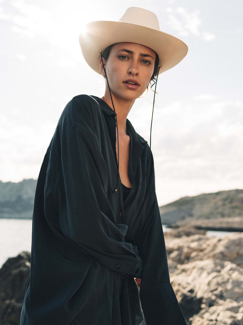 Ezra Off-White Hat