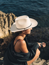 Ezra Off-White Hat