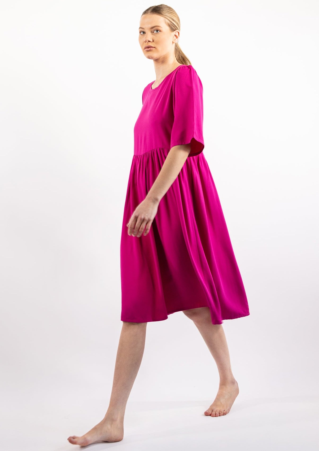 Gabrielle Fucsia Dress