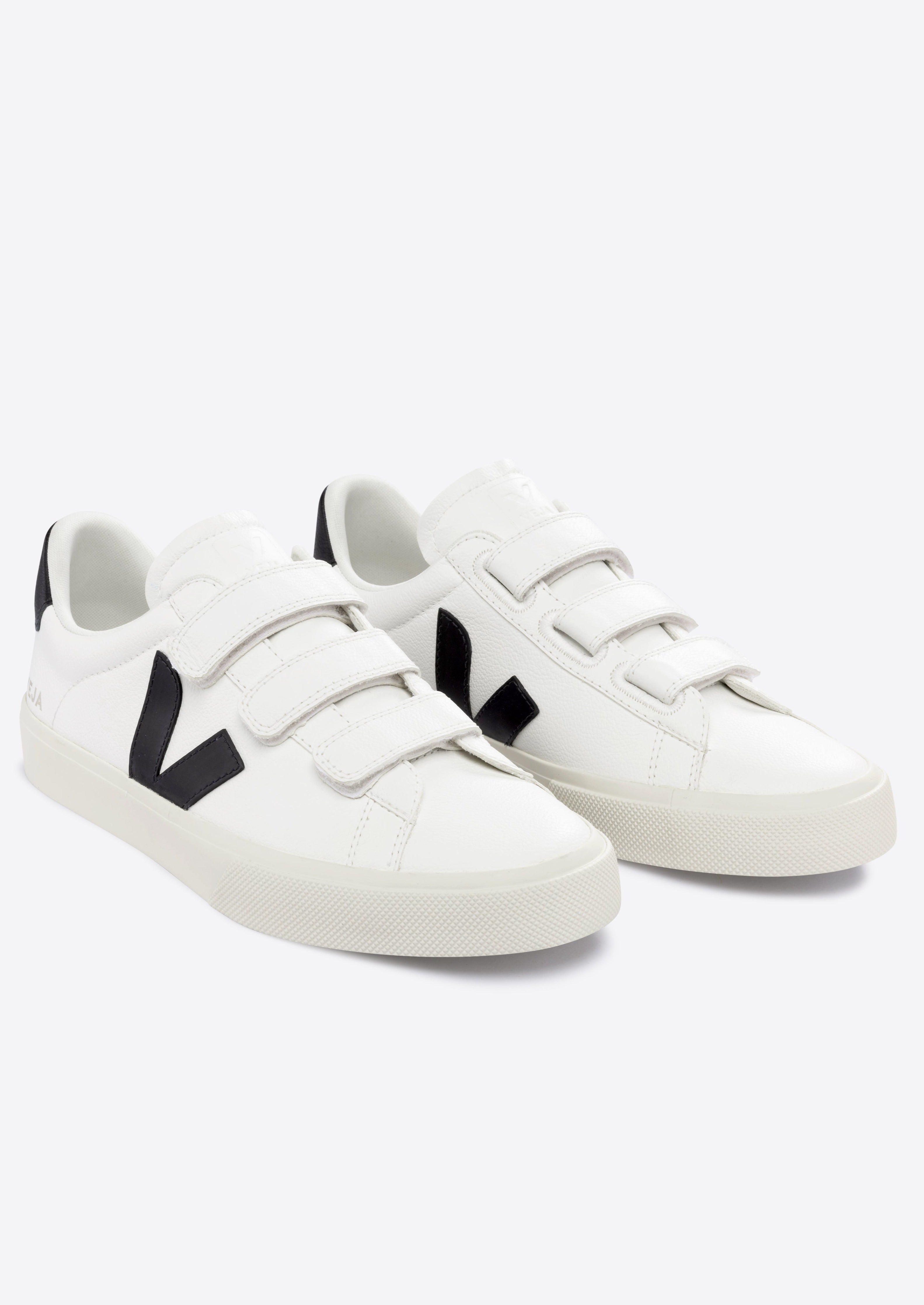 Veja-Recife Chfree Leather Extra-White_Black-Justbrazil