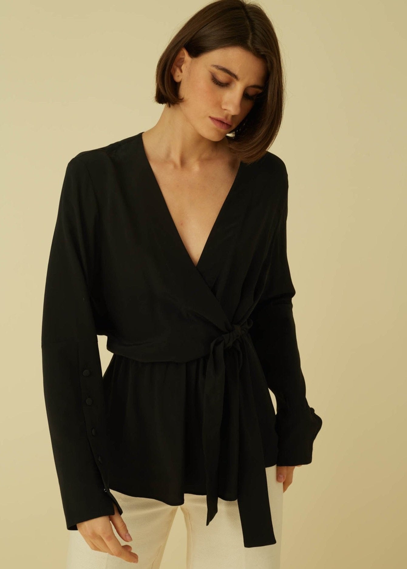 ALINA V-NECK WRAP BLACK BLOUSE