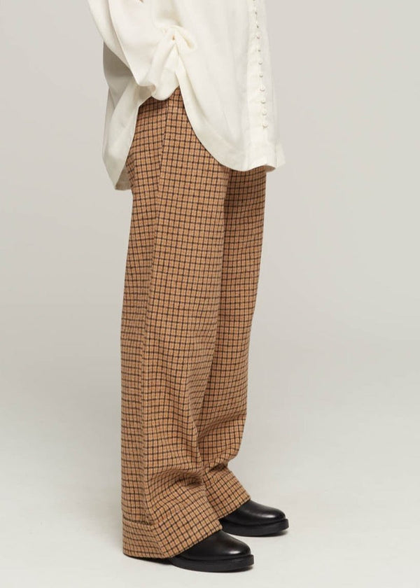 Romero Karo Brown Trousers