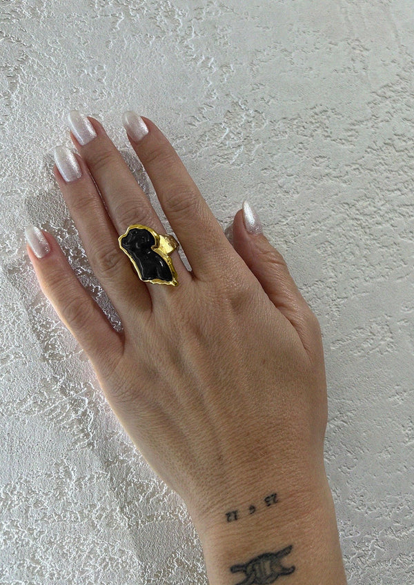 Hermina-Theá Statue Onyx Ring-Justbrazil